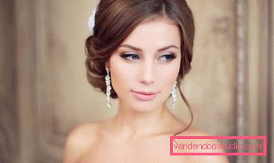 nježna šminka na licu modela nježna šminka na licu modela