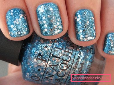plavičasto-siva sjajna nail art plavičasto-siva sjajna nail art