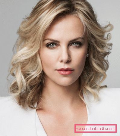 šišanje charlize theron Šarmantne frizure i frizure Charlize Theron