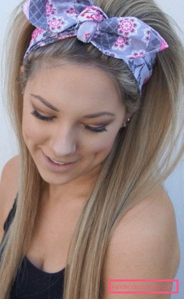 Ljetna frizura sa šalom Popularne ljetne frizure sa sjajnim dodacima