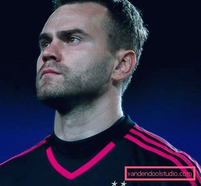 Frizura Igor Akinfeev - fotografija