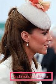 Frizure Kate Middleton - fotografije svih stilskih slika vojvotkinje