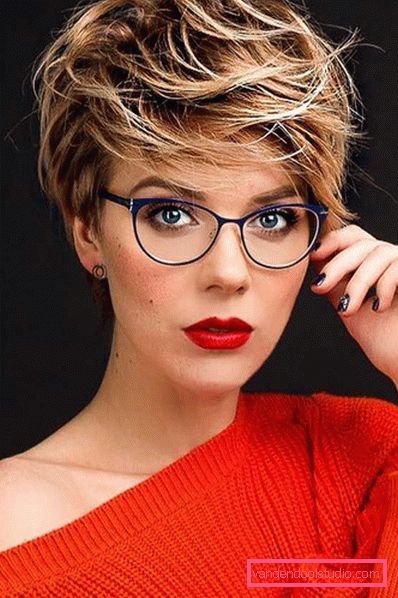 Frizura Caprice za kratku kosu - fotografija
